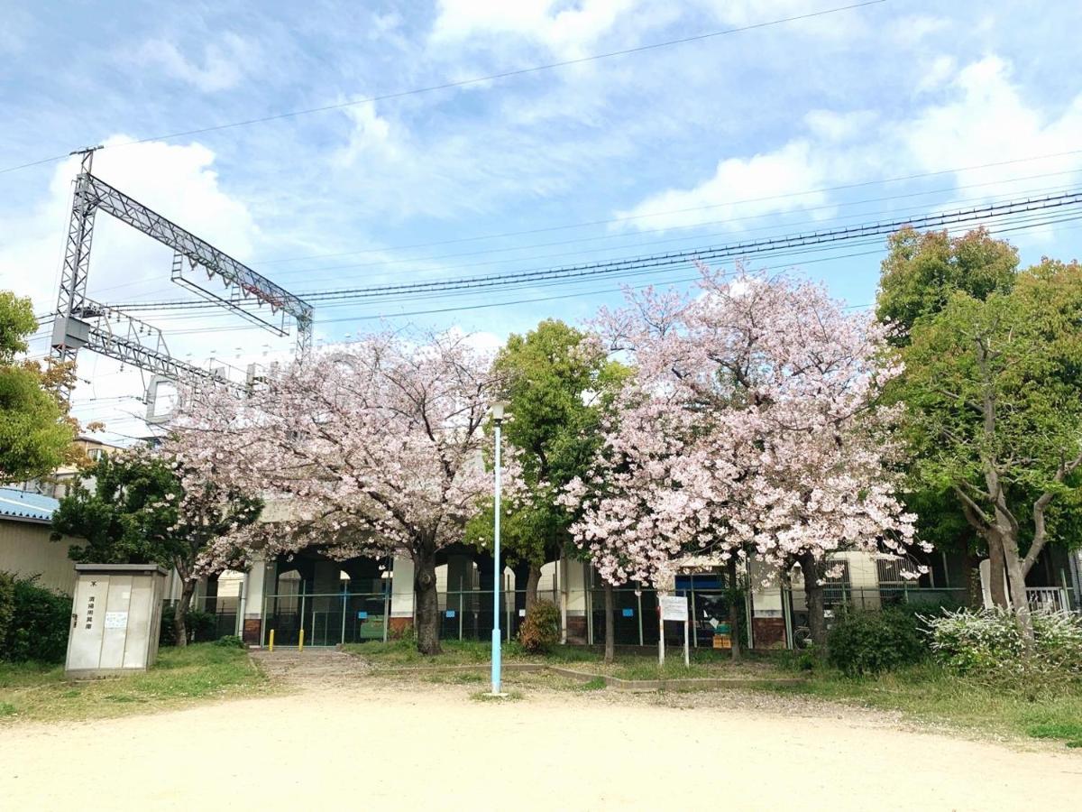 鶴橋駅 新和風3部屋 2階貸切 浴室素敵 天然温泉徒歩4分 クイーンサイズベットあり ゆったり寝れる Ōsaka
