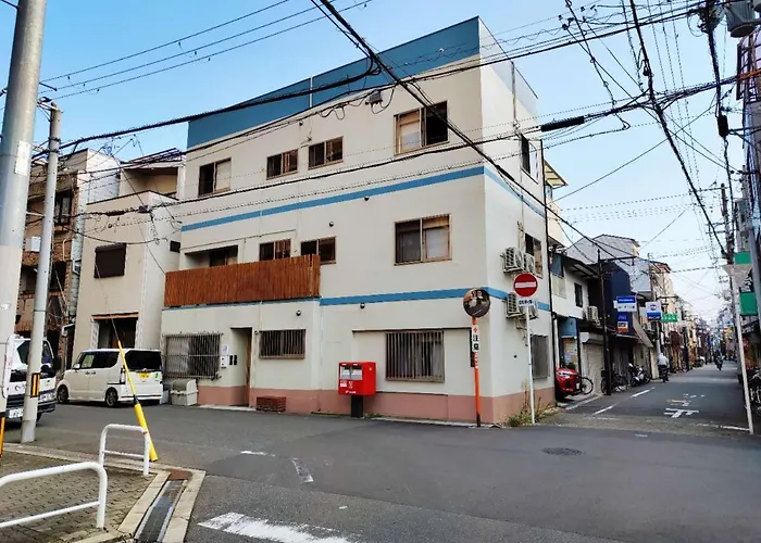 鶴橋駅 新和風3部屋 2階貸切 浴室素敵 天然温泉徒歩4分 クイーンサイズベットあり ゆったり寝れる
