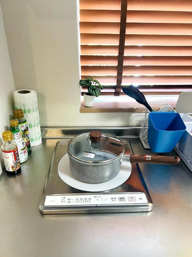 鶴橋駅 新和風3部屋 2階貸切 浴室素敵 天然温泉徒歩4分 クイーンサイズベットあり ゆったり寝れる * โอซาก้า